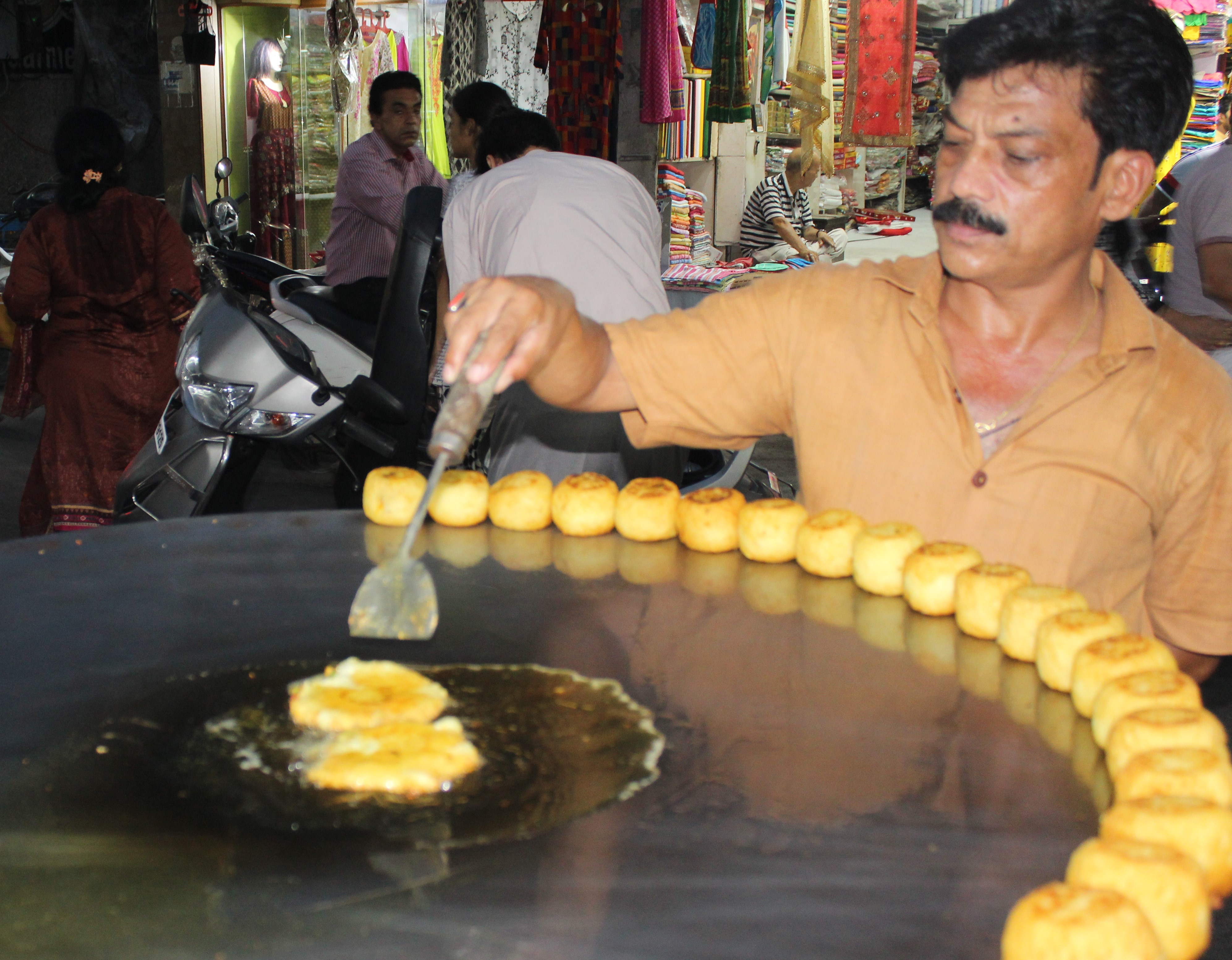 Of Taste and Flavour - A Food Walk Through Sadar Bazaar | India